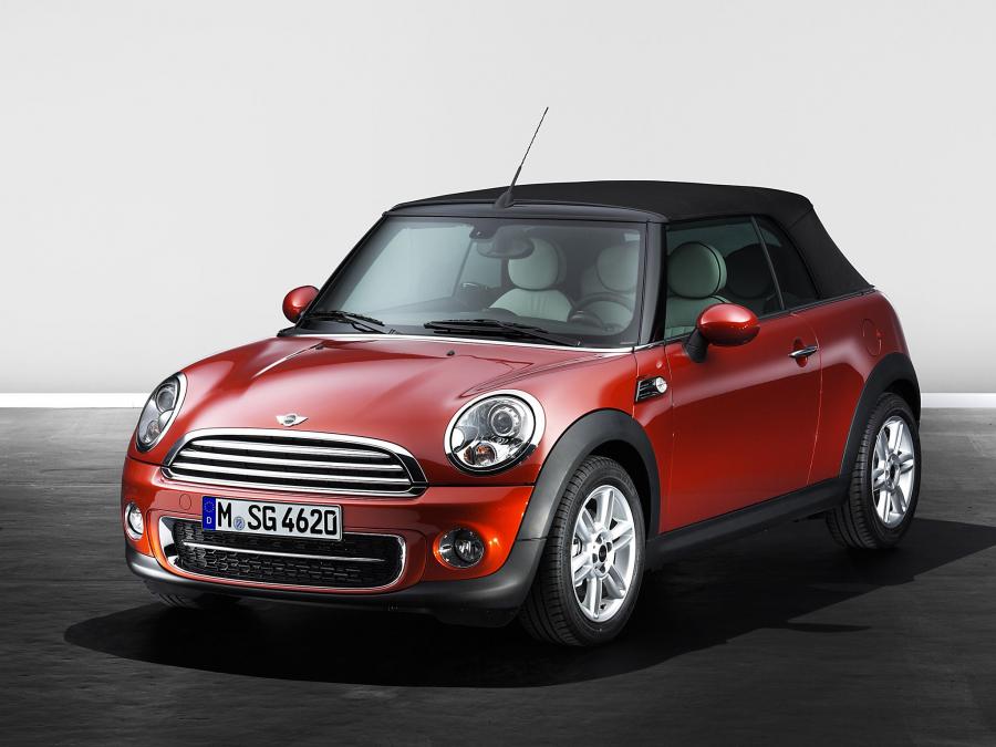  Mini Cooper D Cabrio 2010 года  (фото 3 из 23)
